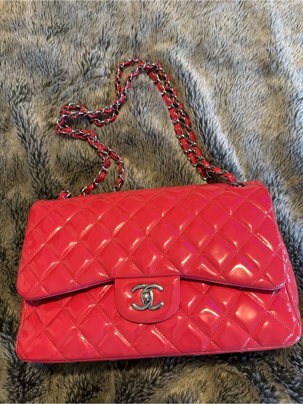 CHANEL Quilted Patent Leather Jumbo Shoulder Bag in Pink